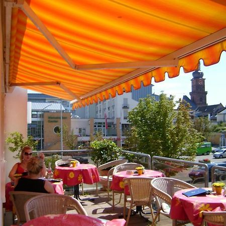 Stadtcafe Pension Grünstadt المظهر الخارجي الصورة