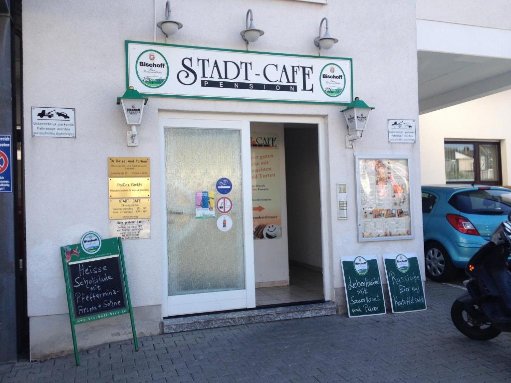 Stadtcafe Pension Grünstadt المظهر الخارجي الصورة